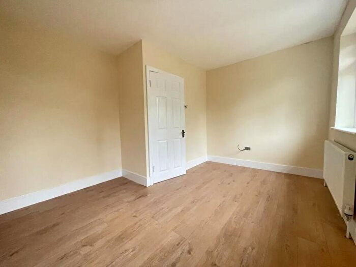 2 Bedroom House To Rent In Second Avenue, RM10