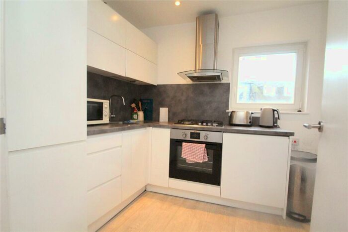 2 Bedroom Apartment To Rent In New Street, Basingstoke, Hampshire, RG21