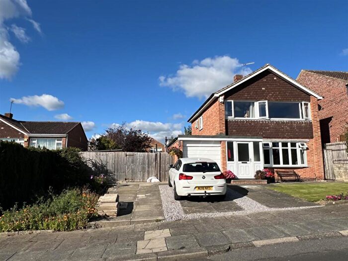 3 Bedroom Detached House For Sale In Carleton Drive, Darlington, DL3