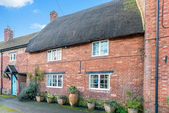 3 Bedroom Cottage For Sale In Jack Reynolds Cottage, Chipping Warden, OX17