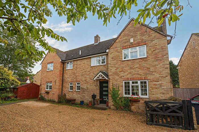 4 Bedroom Detached House For Sale In High Street, Standlake, Witney, OX29