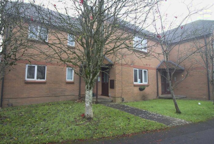 1 Bedroom Flat To Rent In Malthouse Court, Frome, BA11