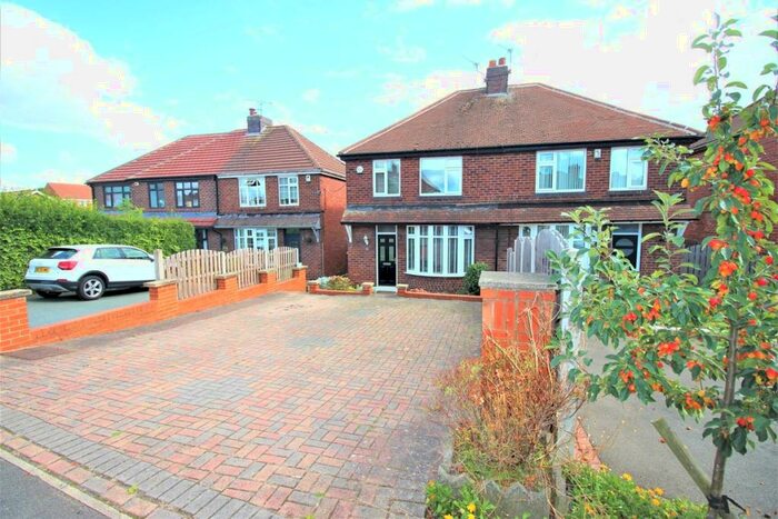 3 Bedroom Semi-Detached House To Rent In Lodge Lane, Sheffield, S26