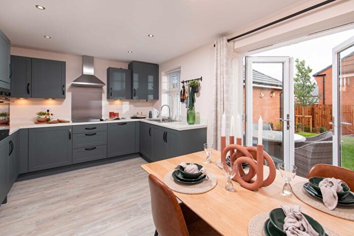 3 Bedroom End Of Terrace House For Sale In Beck Lane, Sutton In Ashfield, Nottinghamshire, NG17