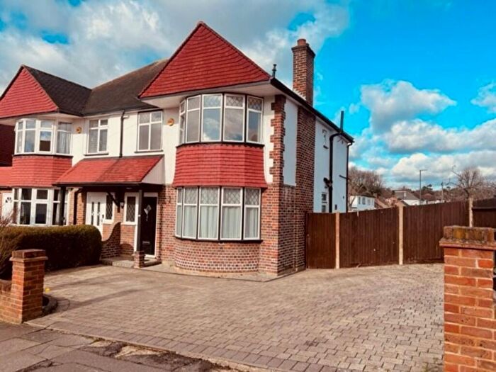 3 Bedroom Semi-Detached House To Rent In The Avenue, Harrow, HA3