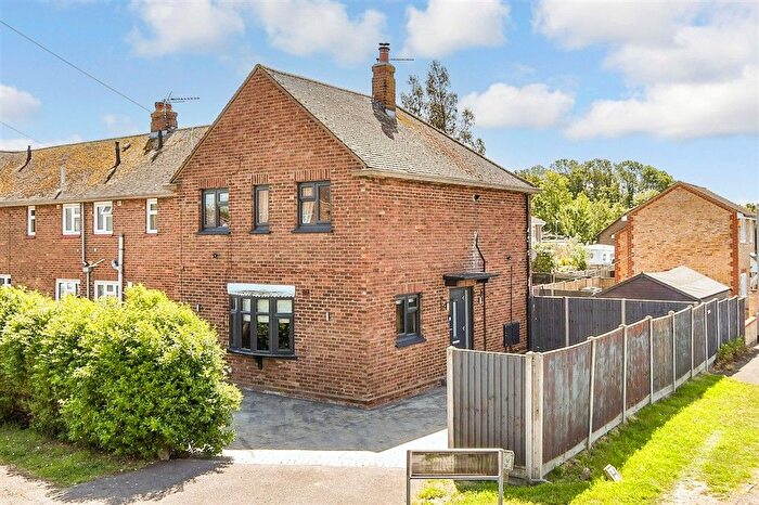 3 Bedroom End Of Terrace House For Sale In Bramley Way, Eastchurch, Kent, ME12