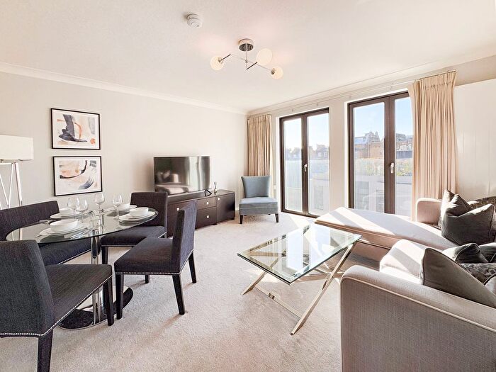 2 Bedroom Flat To Rent In Fulham Road, London, SW3