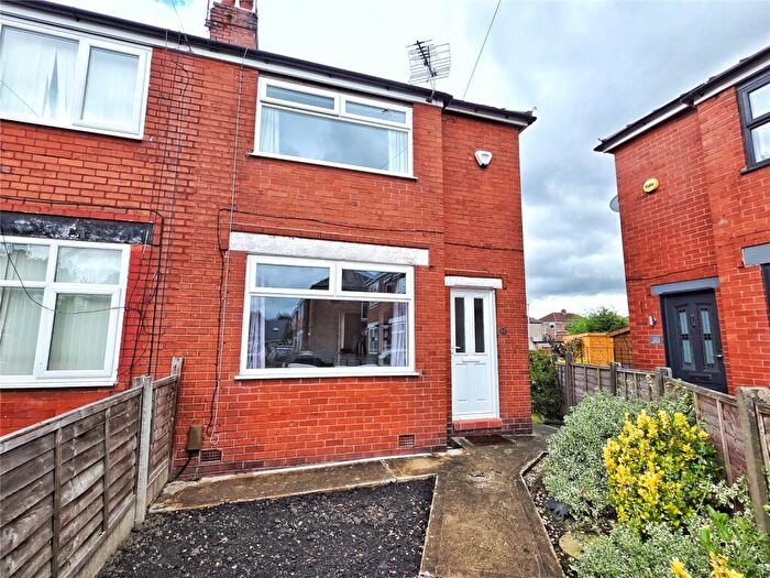 2 Bedroom End Of Terrace House For Sale In Godfrey Avenue, Droylsden, Manchester, Greater Manchester, M43
