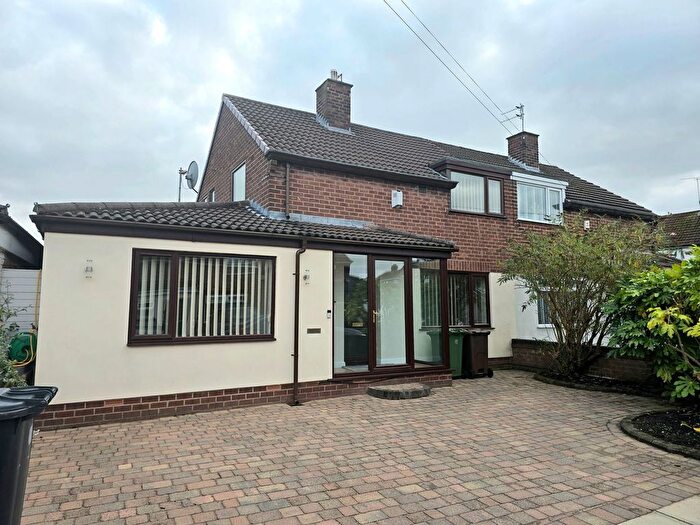 4 Bedroom Semi-Detached House To Rent In Withens Road, Lydiate, L31