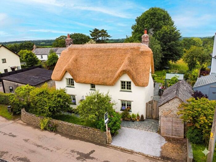 2 Bedroom Detached House For Sale In North Street, Sheepwash, Beaworthy, EX21
