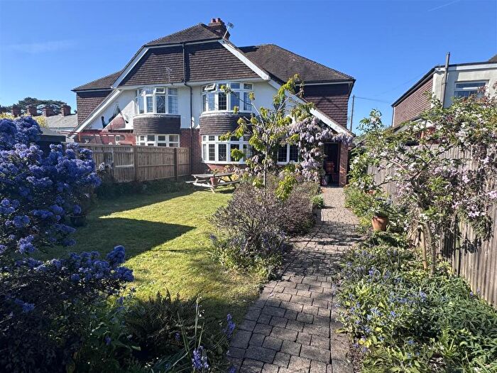 4 Bedroom Semi-Detached House For Sale In Rectory Close, Newbury, RG14
