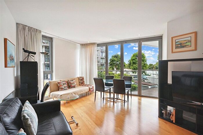 2 Bedroom Flat For Sale In Eastfields Avenue, London, SW18