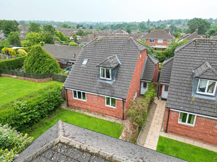 3 Bedroom Detached House For Sale In Scraptoft Lane, Leicester, LE5