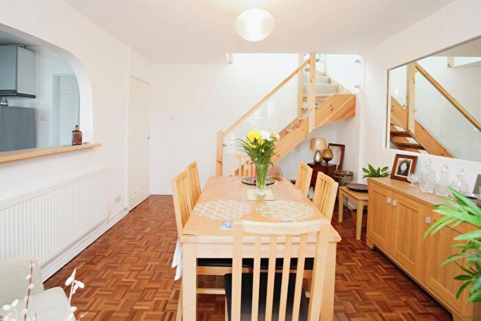 2 Bedroom Detached House For Sale In Beech Grove, Caerphilly, CF83