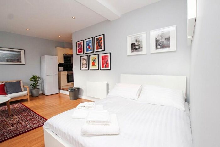 1 Bedroom Flat To Rent In West Street Reading, RG1