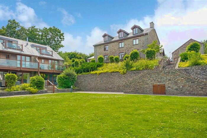 3 Bedroom Property For Sale In Dartmouth Green, Blackawton, Totnes, TQ9