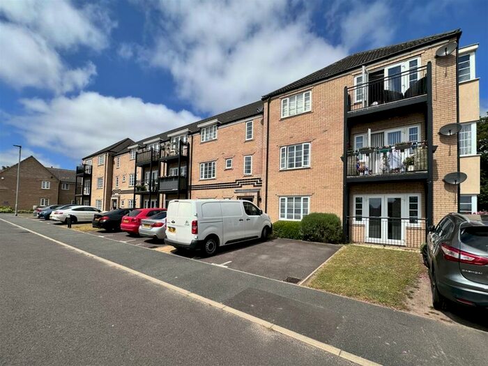 2 Bedroom Flat To Rent In Fairway, Costessey, Norwich, NR8