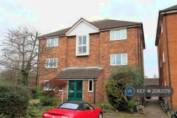 1 Bedroom Flat To Rent In Corrie Road, Cambridge, CB1