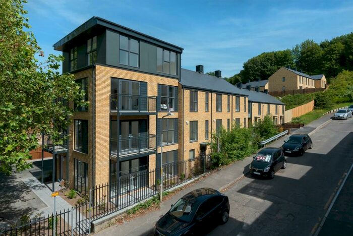 1 Bedroom Flat To Rent In Rosewood Heights, Dover, CT17