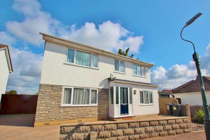 4 Bedroom Property To Rent In Luther Road Bournemouth, BH9