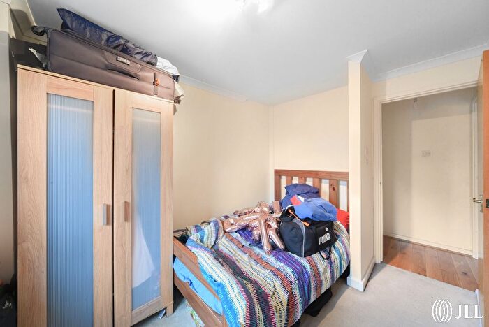 2 Bedroom Flat For Sale In Free Trade Wharf, Wapping, London, E1W