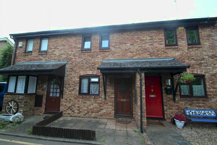1 Bedroom Property To Rent In Rockingham Parade, Uxbridge, UB8
