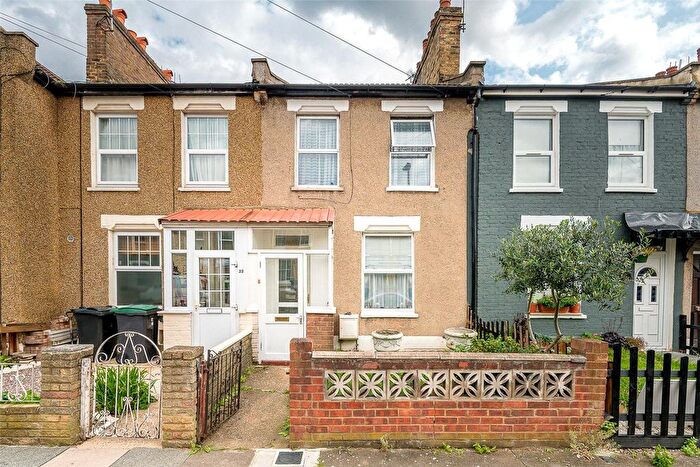2 Bedroom Terraced House To Rent In Spencer Road, Tottenham, London, N17