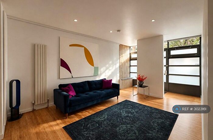 2 Bedroom Flat To Rent In Teesdale St, London, E2