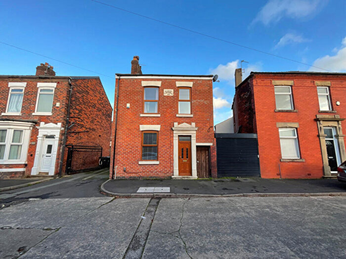 3 Bedroom Detached House For Sale In Illingworth Road, Preston, Lancashire, PR1