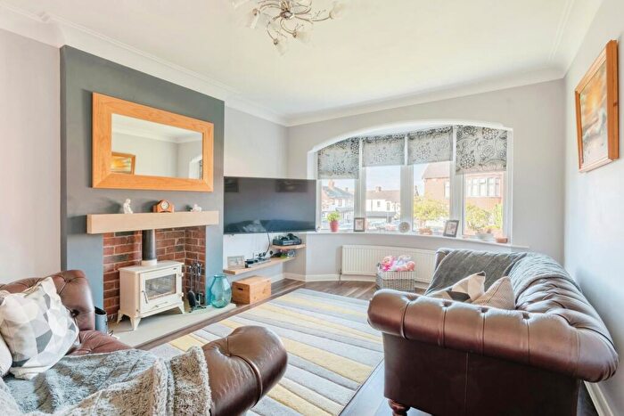 2 Bedroom Bungalow For Sale In Highfield Avenue, Burnley, Lancashire, BB10