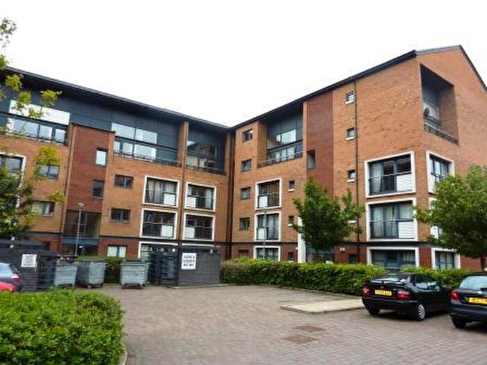 2 Bedroom Apartment To Rent In Minerva Way, Glasgow, G3