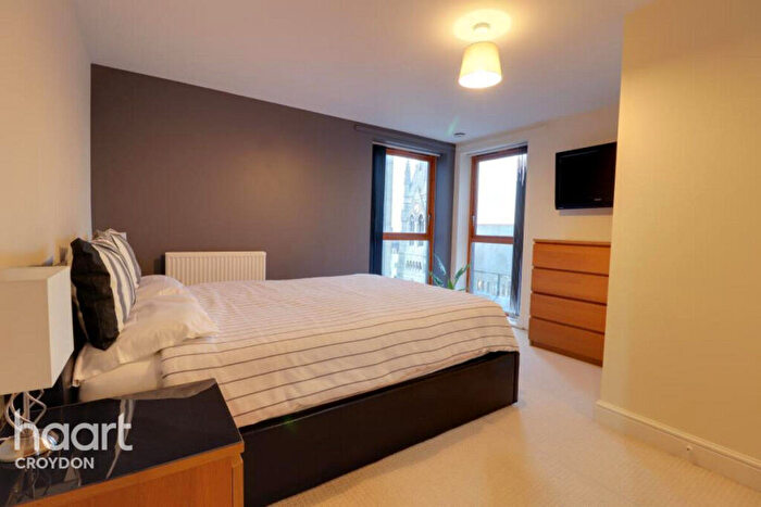 2 Bedroom Flat To Rent In Campbell Road, Croydon, CR0