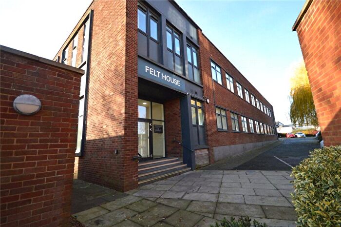 1 Bedroom Apartment To Rent In Laporte Way, Luton, Bedfordshire, LU4