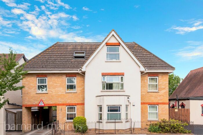 1 Bedroom Flat For Sale In Villiers Road, Kingston Upon Thames, KT1