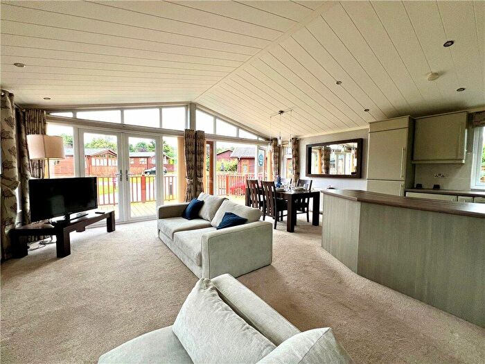 2 Bedroom Bungalow For Sale In The Horseshoe, Farley Green, Albury, Guildford, GU5