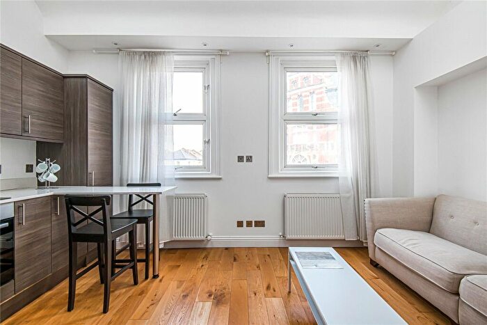 1 Bedroom Flat To Rent In Green Lanes, Harringay, London, N8