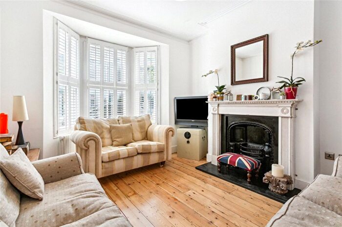 3 Bedroom Terraced House To Rent In Treadgold Street, London, W11