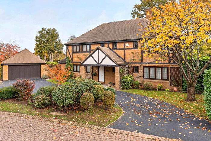 5 Bedroom Detached House For Sale In St Mary's Close, Aston, Nr Stevenage, SG2