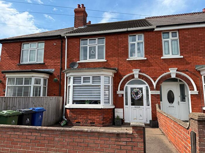 3 Bedroom Terraced House For Sale In Suggitts Lane, Cleethorpes, DN35