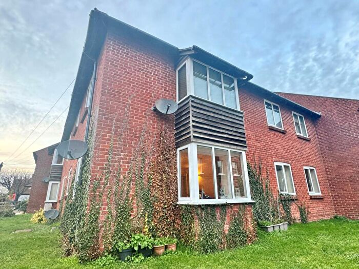 2 Bedroom Flat To Rent In Brook Street, Watlington, OX49