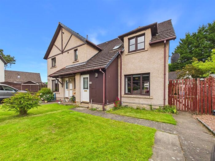 2 Bedroom Property For Sale In Mackenzie Drive, Almondbank, Perth, PH1