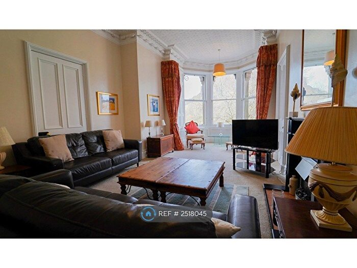 3 Bedroom Flat To Rent In Castle Terrace, Edinburgh, EH1