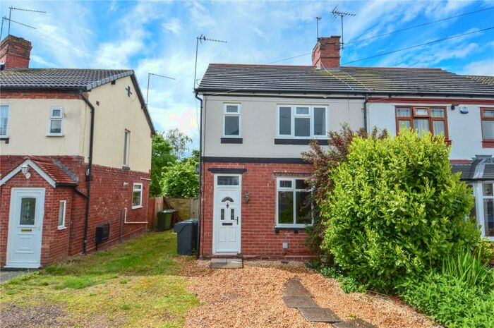 3 Bedroom Semi-Detached House To Rent In Latimer Road, Alvechurch, Birmingham, Worcestershire, B48
