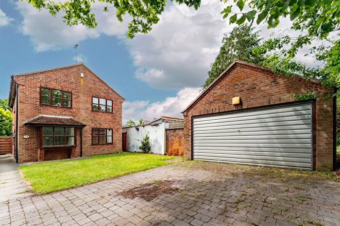4 Bedroom Detached House To Rent In Flaxton Road, Strensall, YO32