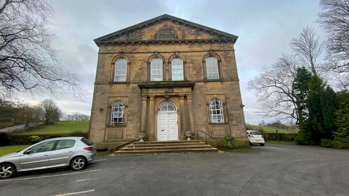 3 Bedroom Flat To Rent In Slack Lane, Oakworth, Keighley BD22