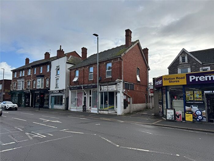 2 Bedroom Flat To Rent In Station Road, Taunton, Somerset, TA1