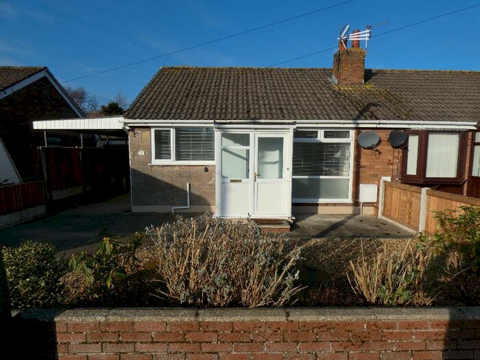 2 Bedroom Semi-Detached House To Rent In Rosslyn Crescent, Poulton, FY6