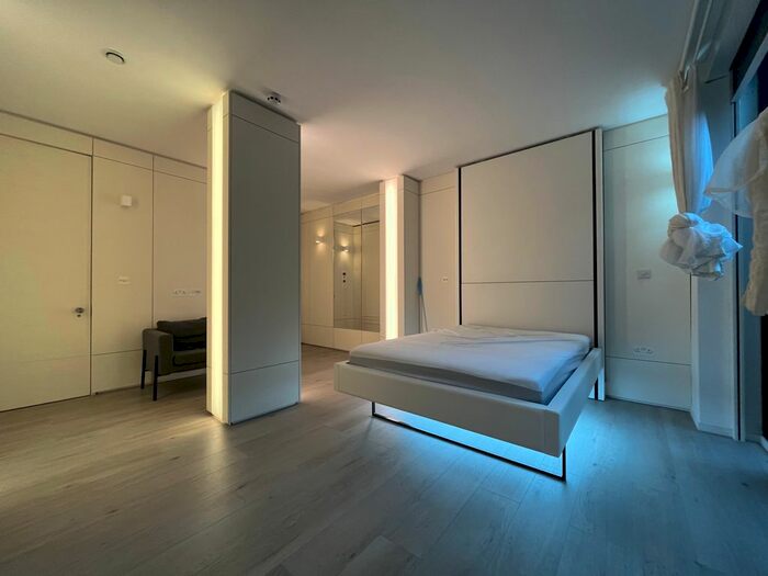 Studio To Rent In Loftus Road, London, W12