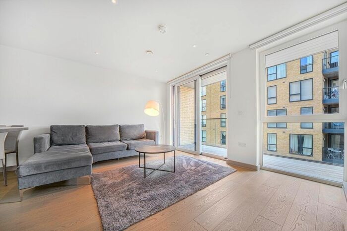 2 Bedroom Flat To Rent In Taper Building, London, SE1