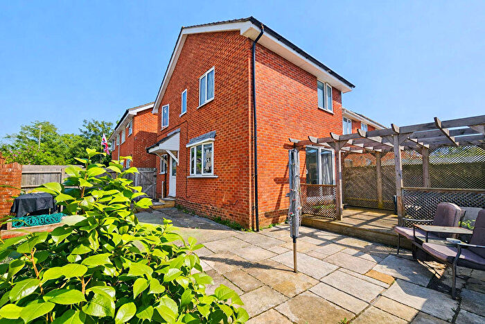 3 Bedroom End Of Terrace House For Sale In Halliday Close, Gosport, PO12